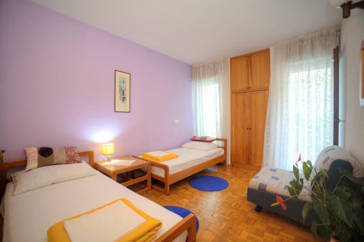 Apartments Villa Rojnica Jelsa  Exterior photo
